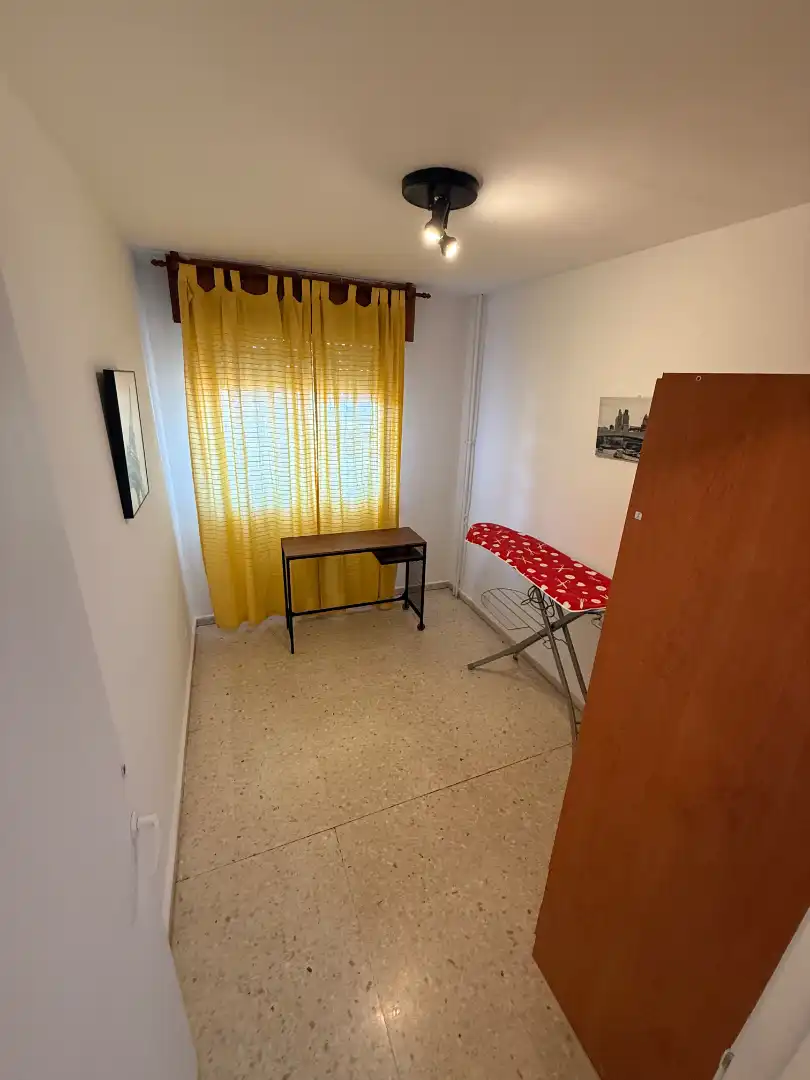 Flat for rent in Calle Monasterio de Carracedo, 5, Zona Alta