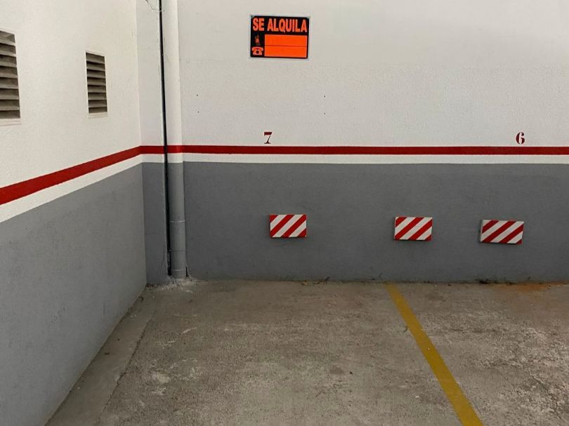 Garatge de lloguer a Carrer del Papiol, 5, Barceloneta -  Molí d'en Rovira