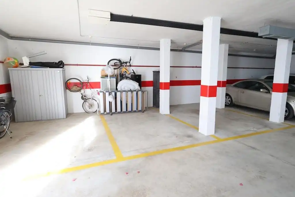 Parking de Casa o chalet en venta en Orihuela con Aire acondicionado, Terraza y Amueblado