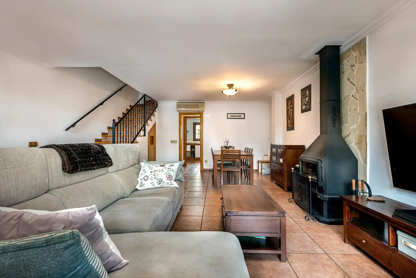 Living room of Single-family semi-detached for sale in  Palma de Mallorca  with Air Conditioner, Private garden and Terrace