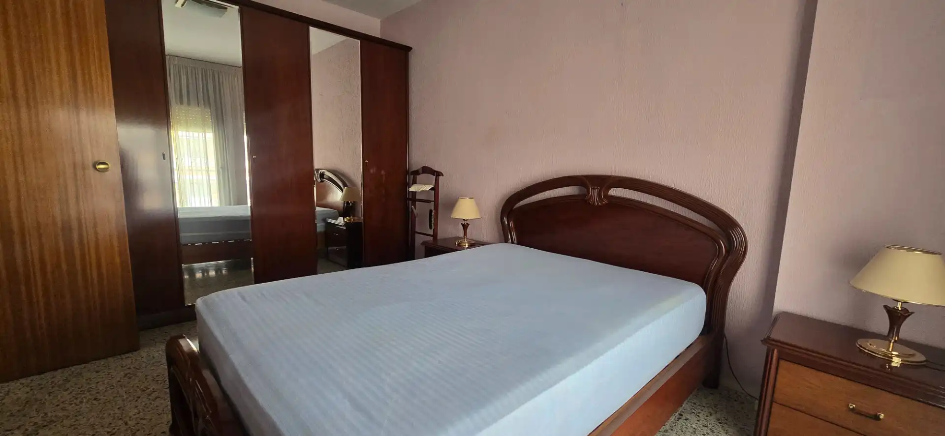 Habitación de Piso en venta en Santa Coloma de Gramenet con Aire acondicionado, Calefacción y Horno