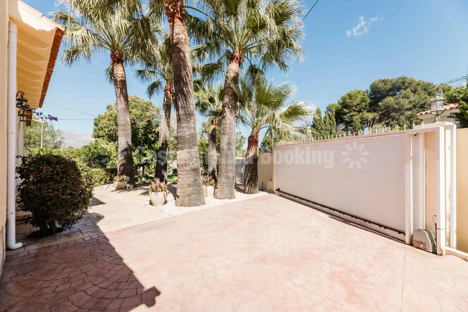 Exterior view of Houses for sale in L'Alfàs del Pi  with Air Conditioner, Heating and Private garden