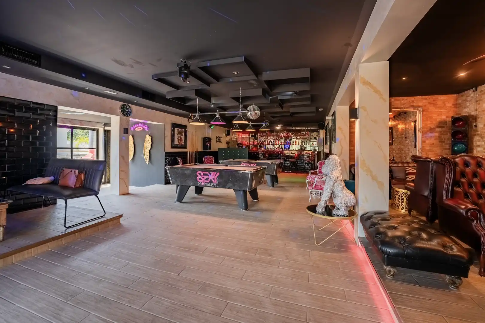 Commercial properties for sale in Marbella  with Air Conditioner