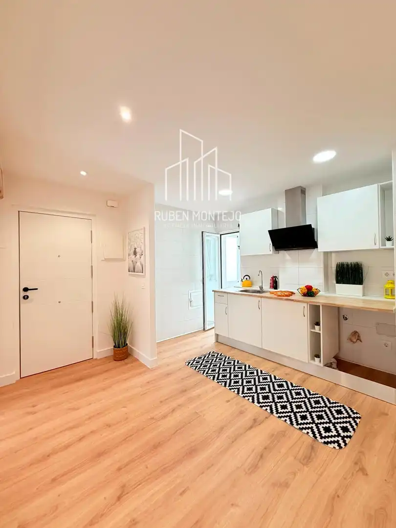 Cocina de Piso en venta en Salamanca con Calefacción, Terraza y Balcón