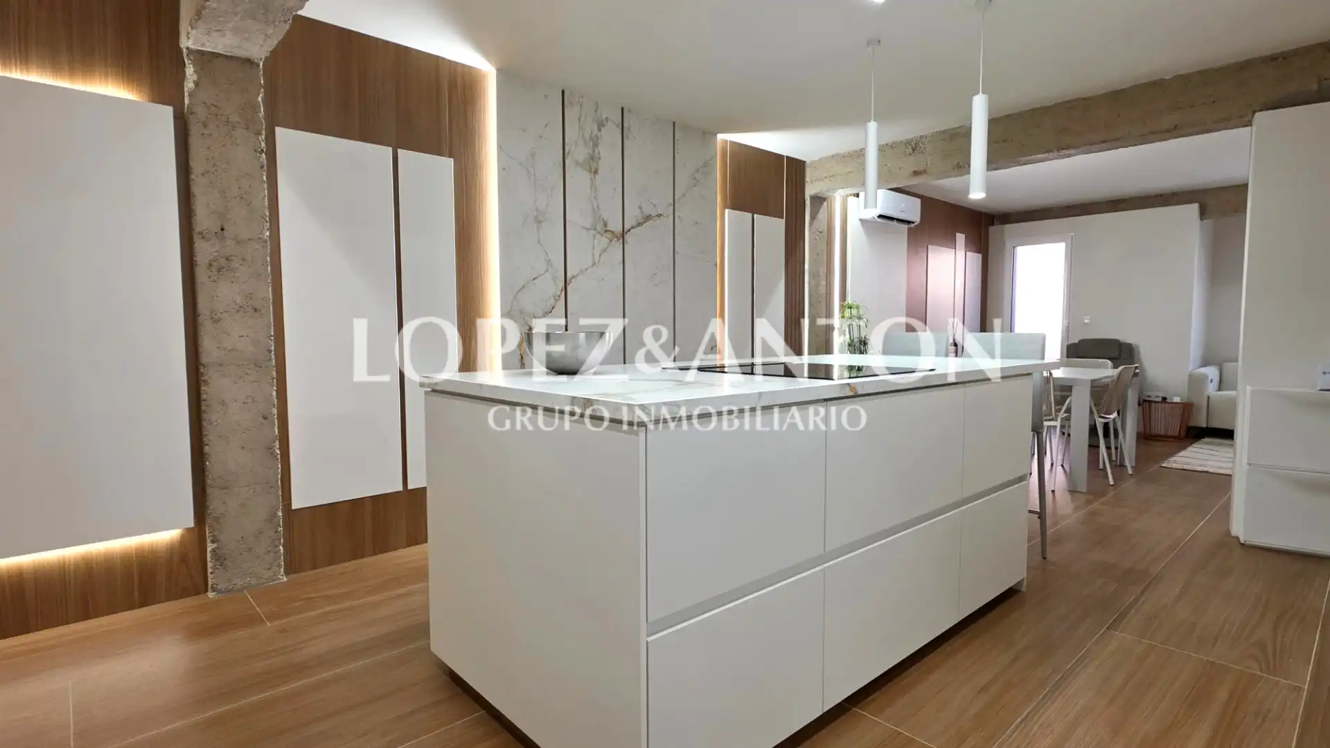 Kitchen of Flat for sale in L'Eliana  with Air Conditioner and Balcony