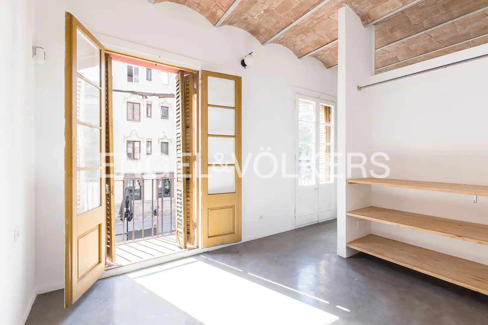 Bedroom of Flat for sale in Barcelona  with Air Conditioner, Heating and Balcony