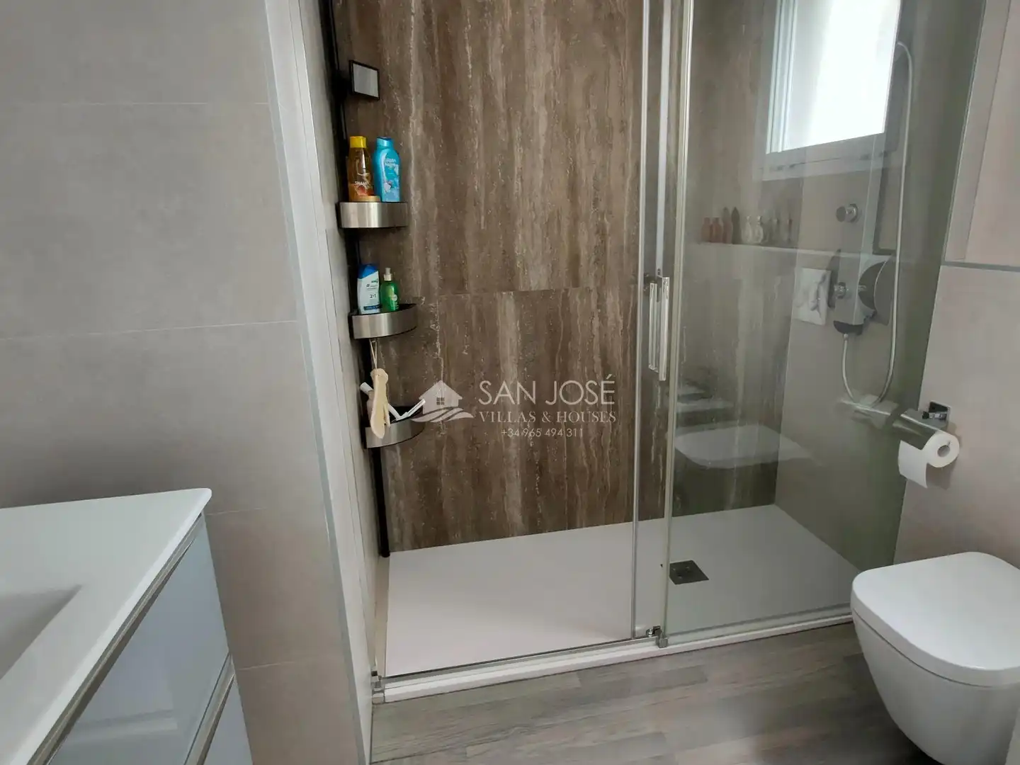 Bany de Casa o xalet en venda en Aspe amb Jardí privat, Terrassa i Traster