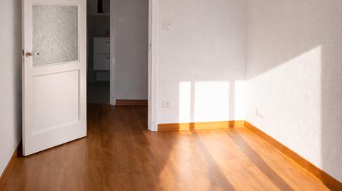 Photo 3 of Flat to rent in Calle Antonio López, Castilla - Hermida, Santander