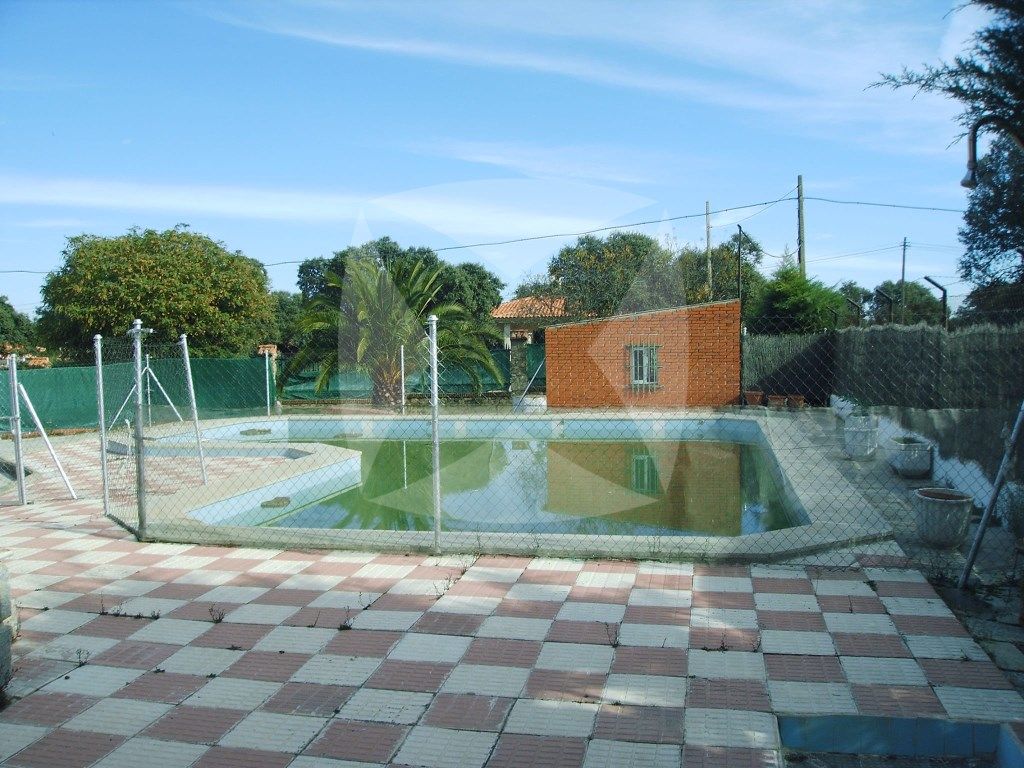 Piscina de Casa o xalet de lloguer en Casar de Cáceres amb Traster i Piscina
