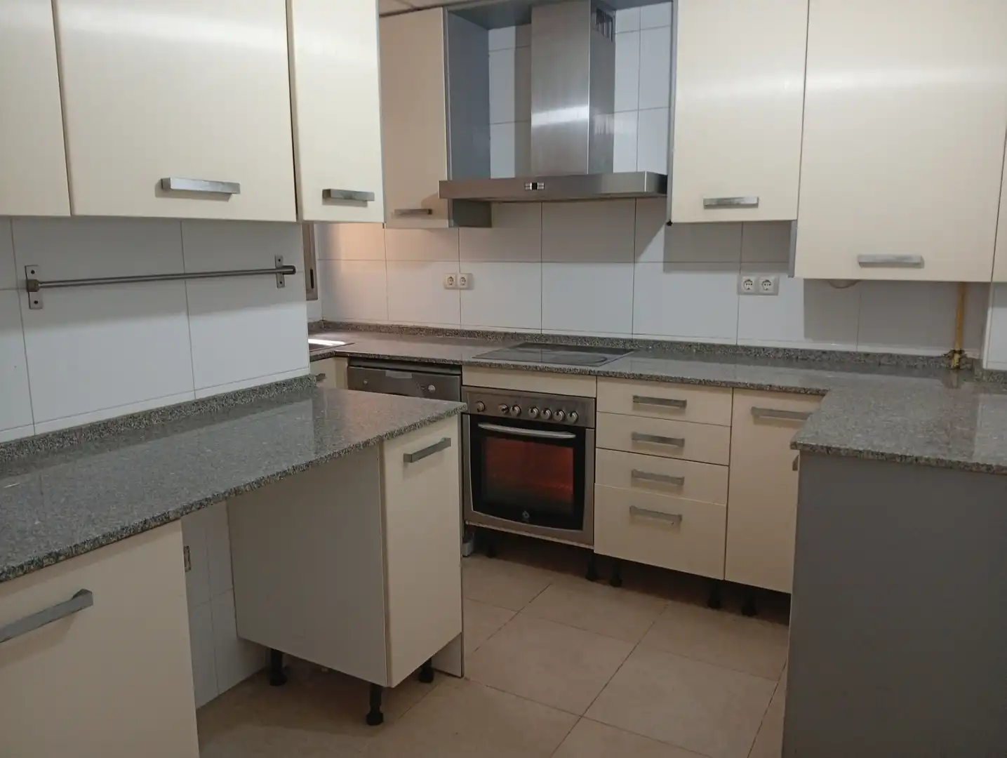 Cocina de Dúplex en venta en Constantí con Aire acondicionado, Calefacción y Terraza
