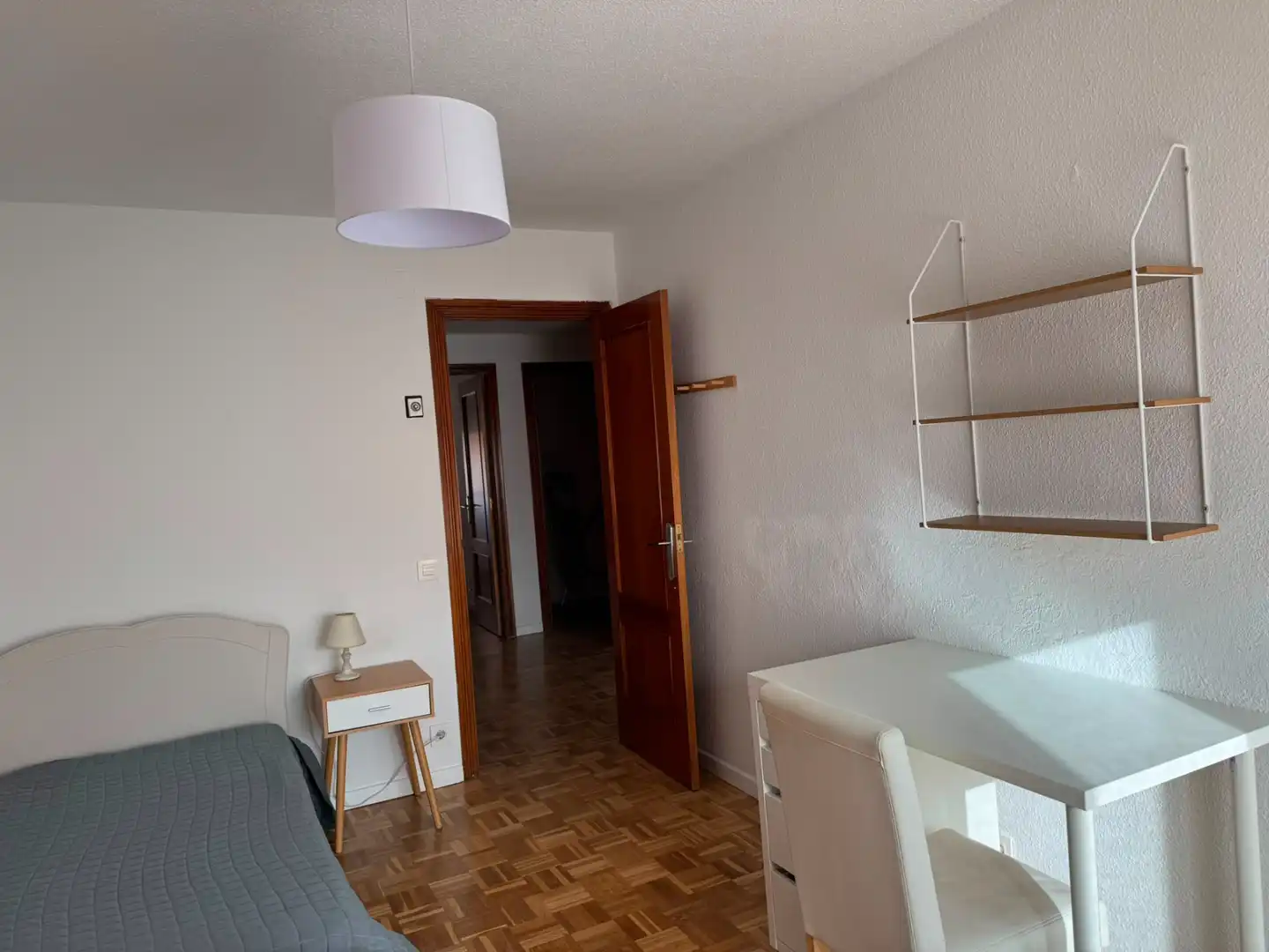 Bedroom of Flat for rent in Pinilla