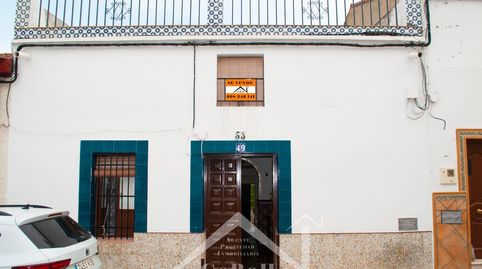 Foto 3 de Casa adosada en venda a Almadén de la Plata, Sevilla