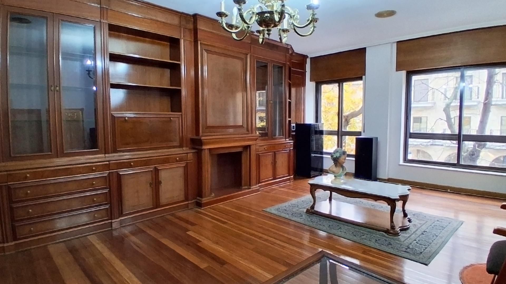 Sala d'estar de Pis de lloguer en Salamanca Capital amb Calefacció