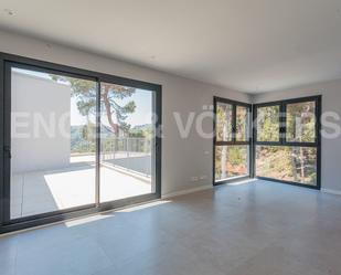 Living room of House or chalet for sale in  Barcelona Capital  with Air Conditioner, Heating and Swimming Pool