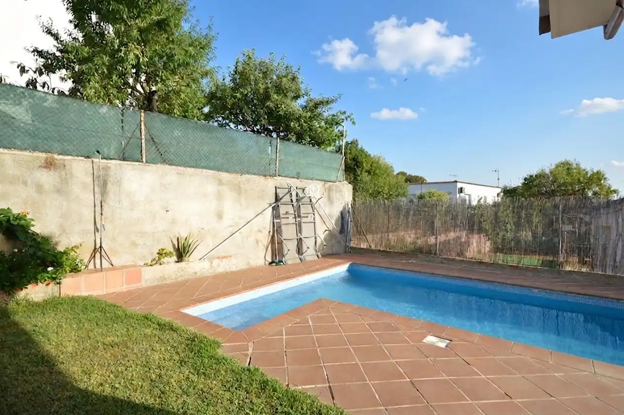 House with pool for sale in Carrer Curt, imagen 5