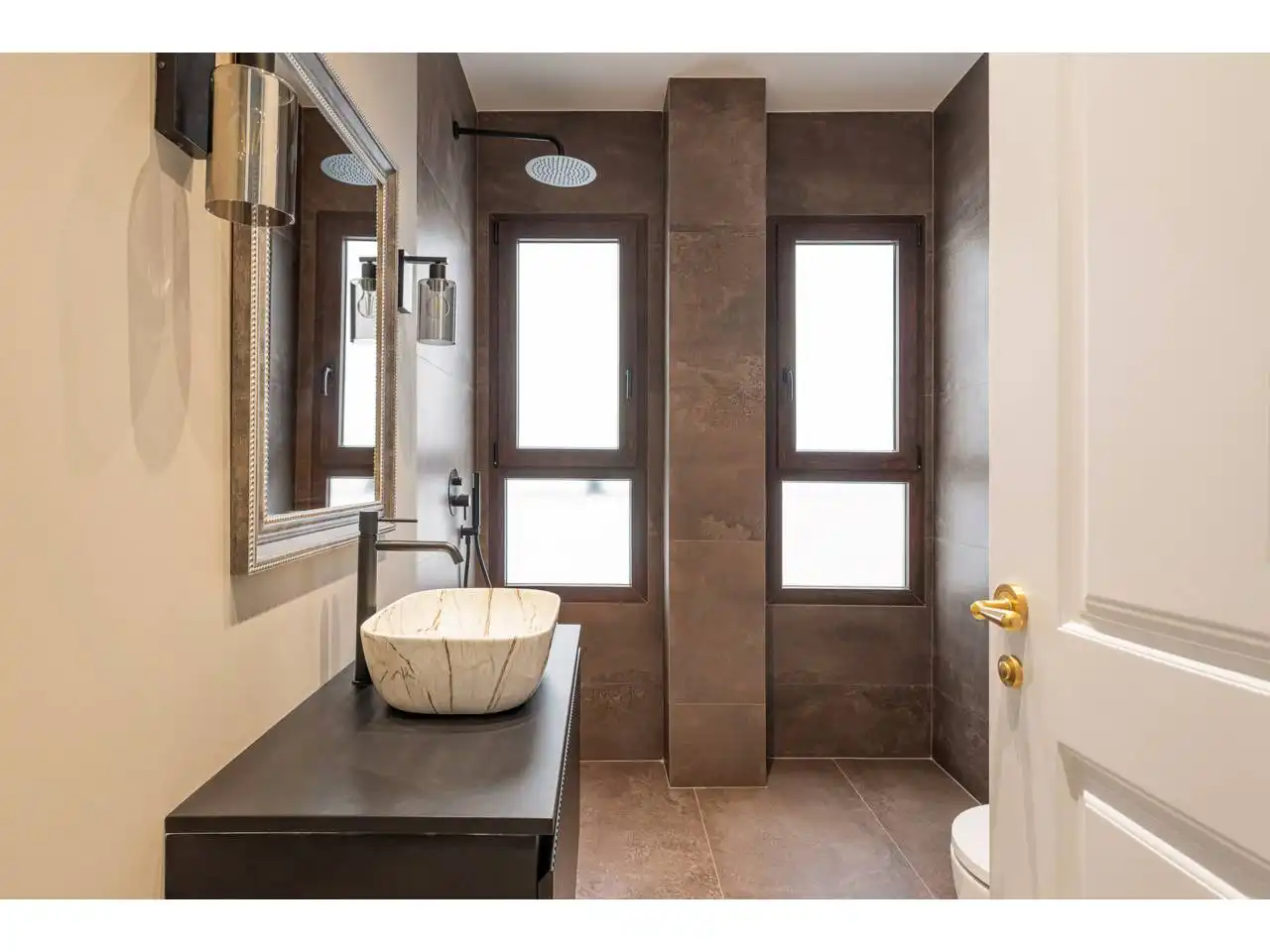Bathroom of Flat for sale in Valencia  with Air Conditioner, Heating and Parquet flooring