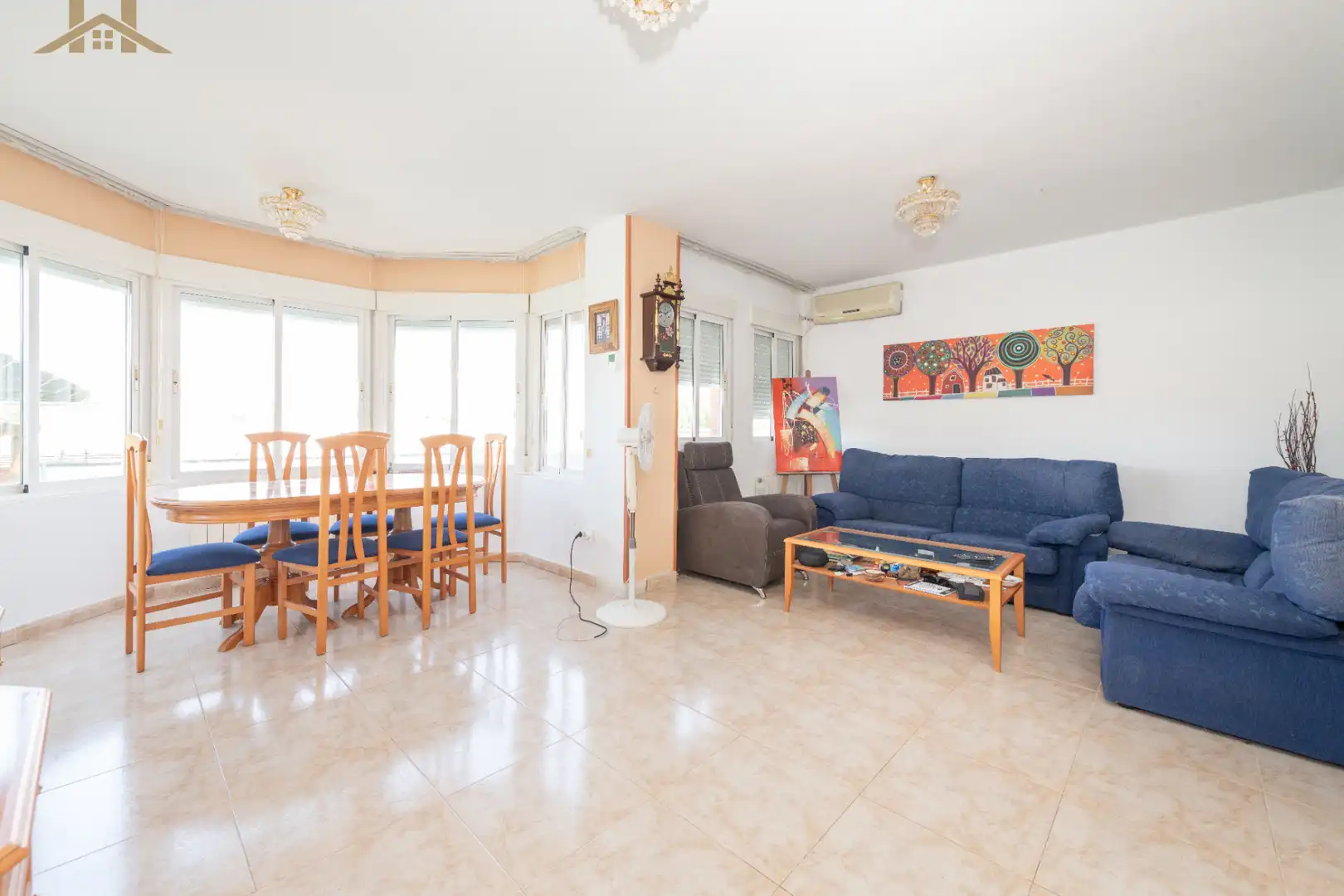Sala d'estar de Casa adosada en venda en Seseña amb Aire condicionat, Calefacció i Jardí privat