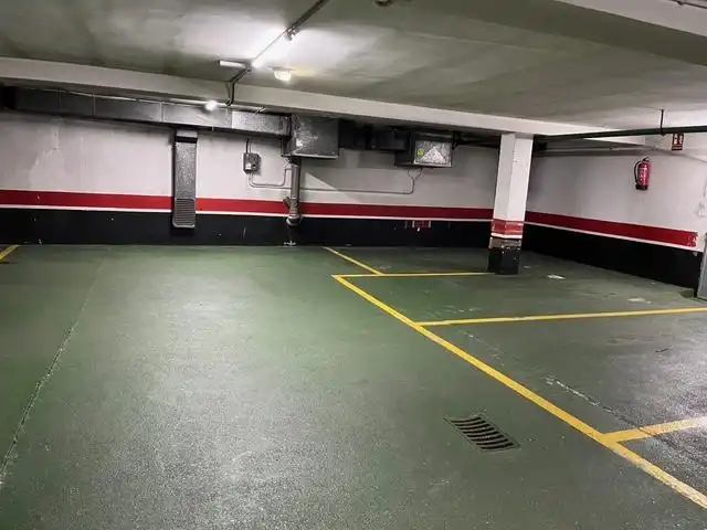 Parkplatz von Wohnung zum Verkauf in Zaragoza mit Klimaanlage und Abstellraum