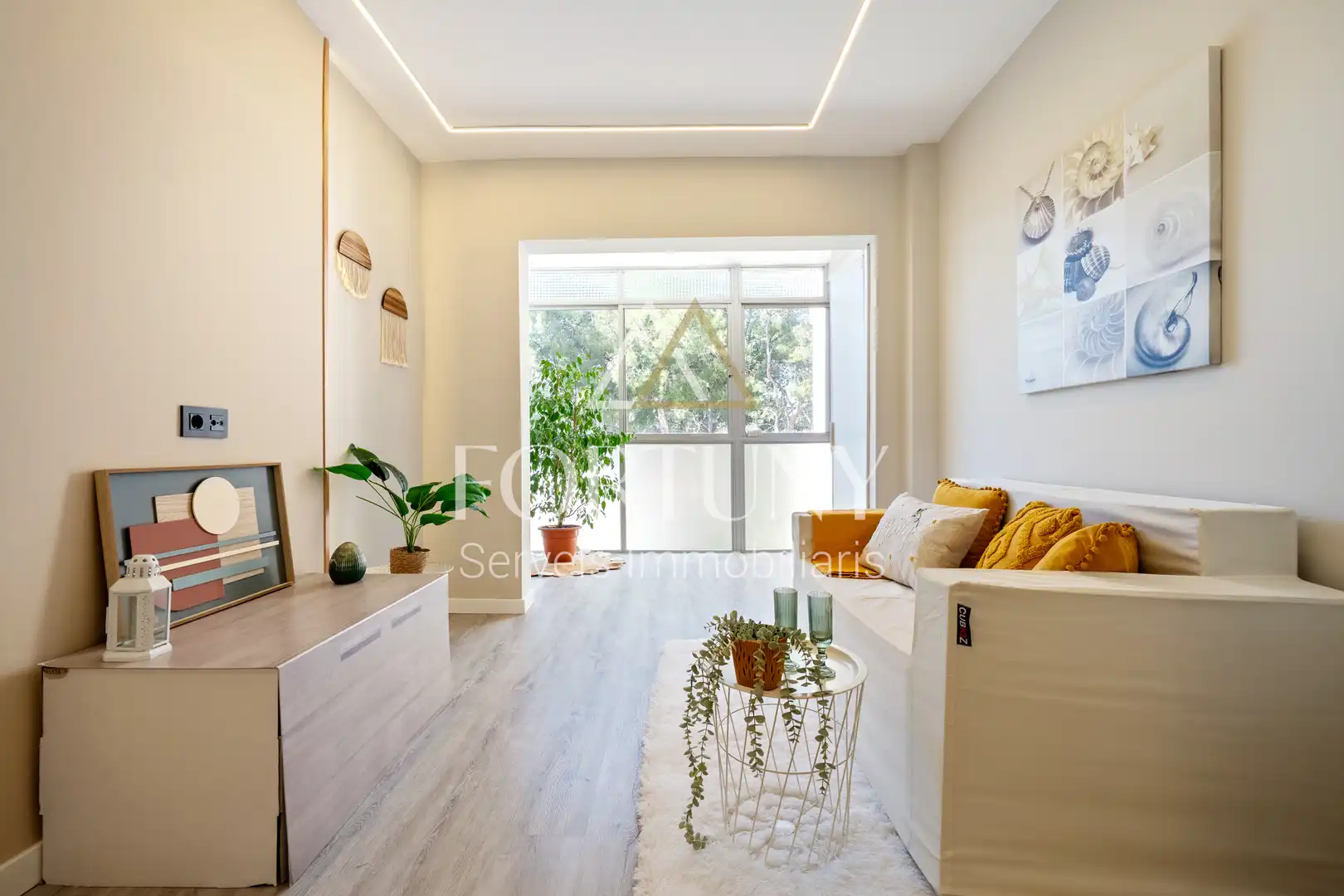 Wohnzimmer von Wohnung zum Verkauf in Salou mit Balkon