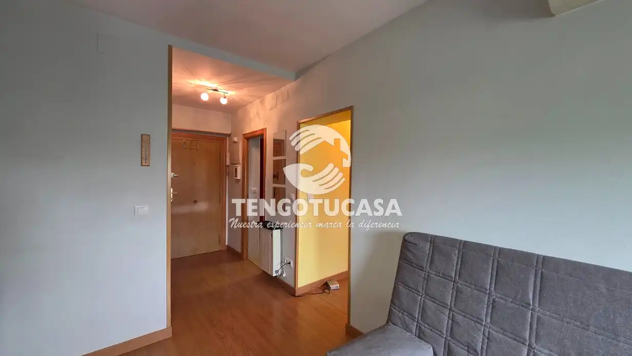 Bedroom of Flat for rent in Madrid  with Air Conditioner, Heating and Furnished