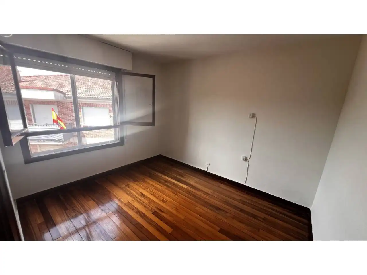Schlafzimmer von Wohnung zum Verkauf in Espinosa de los Monteros mit Balkon