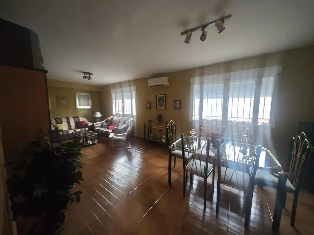 Sala de estar de Casa o chalet en venta en Valdeobispo con Aire acondicionado