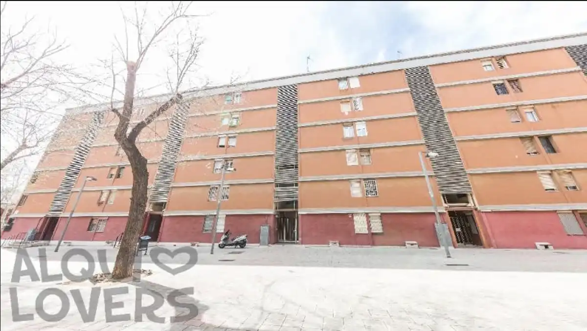 Vista exterior de Piso en venta en Barcelona