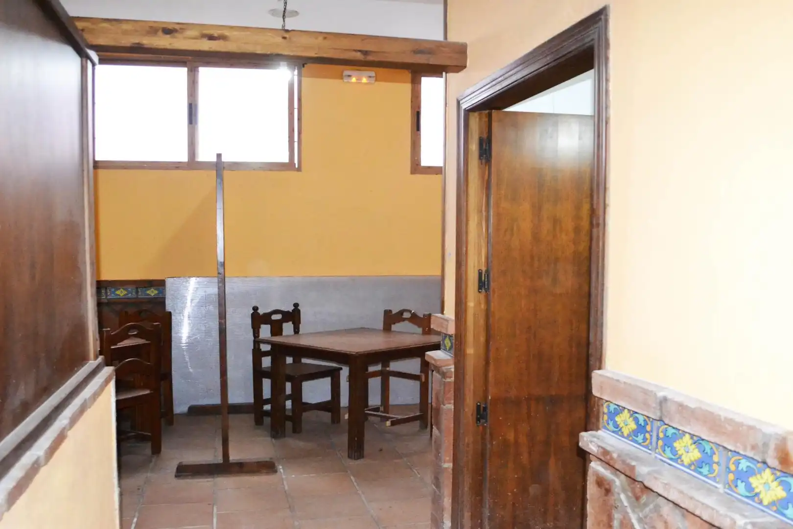 Local de alquiler en Algeciras con Aire acondicionado y Amueblado