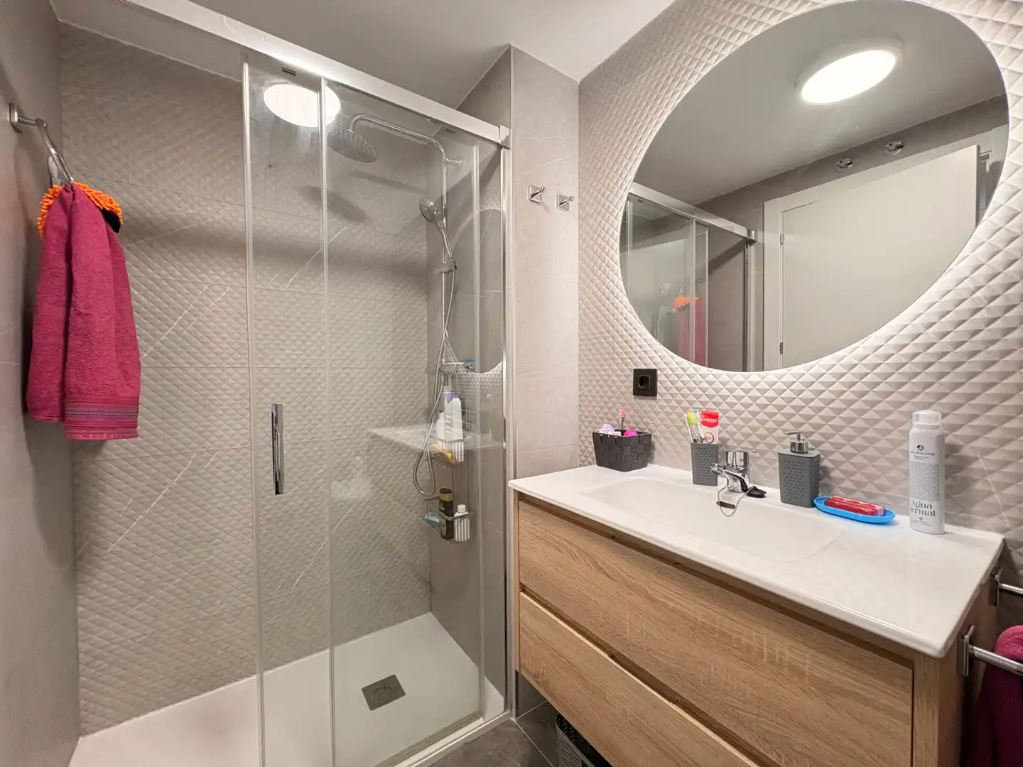 Bathroom of Attic for sale in Zaragoza  with Air Conditioner, Heating and Terrace