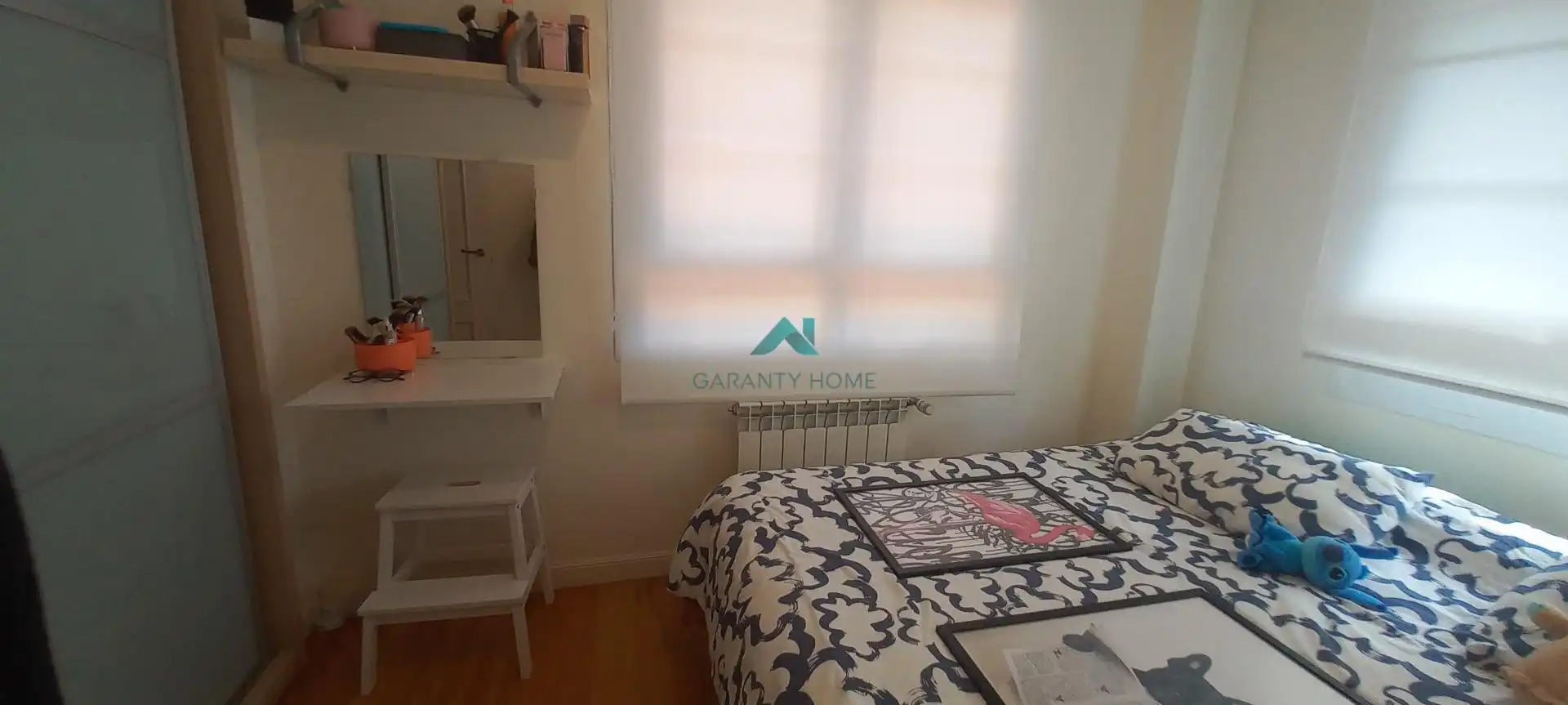 Schlafzimmer von Erdgeschoss zum Verkauf in Santoña mit Heizung und Privatgarten