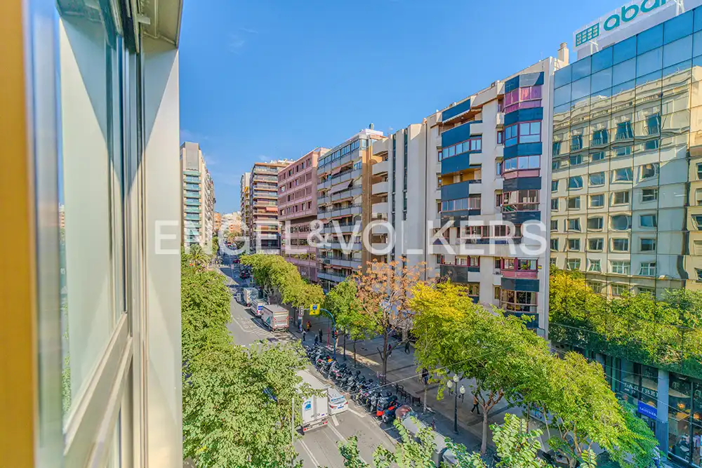 Vista exterior de Pis en venda en Alicante / Alacant amb Aire condicionat i Calefacció