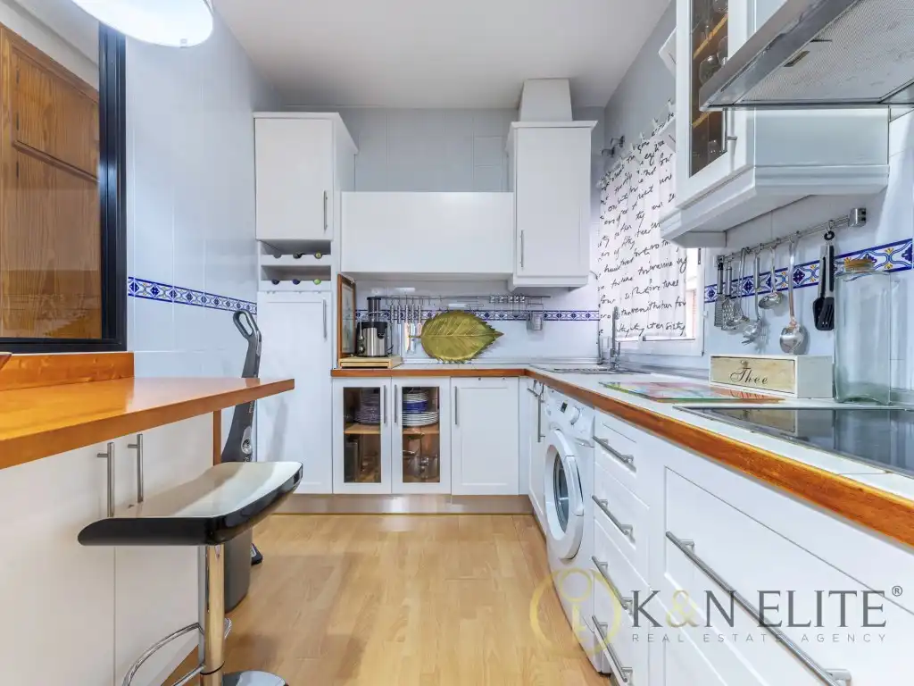 Kitchen of Flat for sale in Alicante / Alacant  with Air Conditioner and Balcony