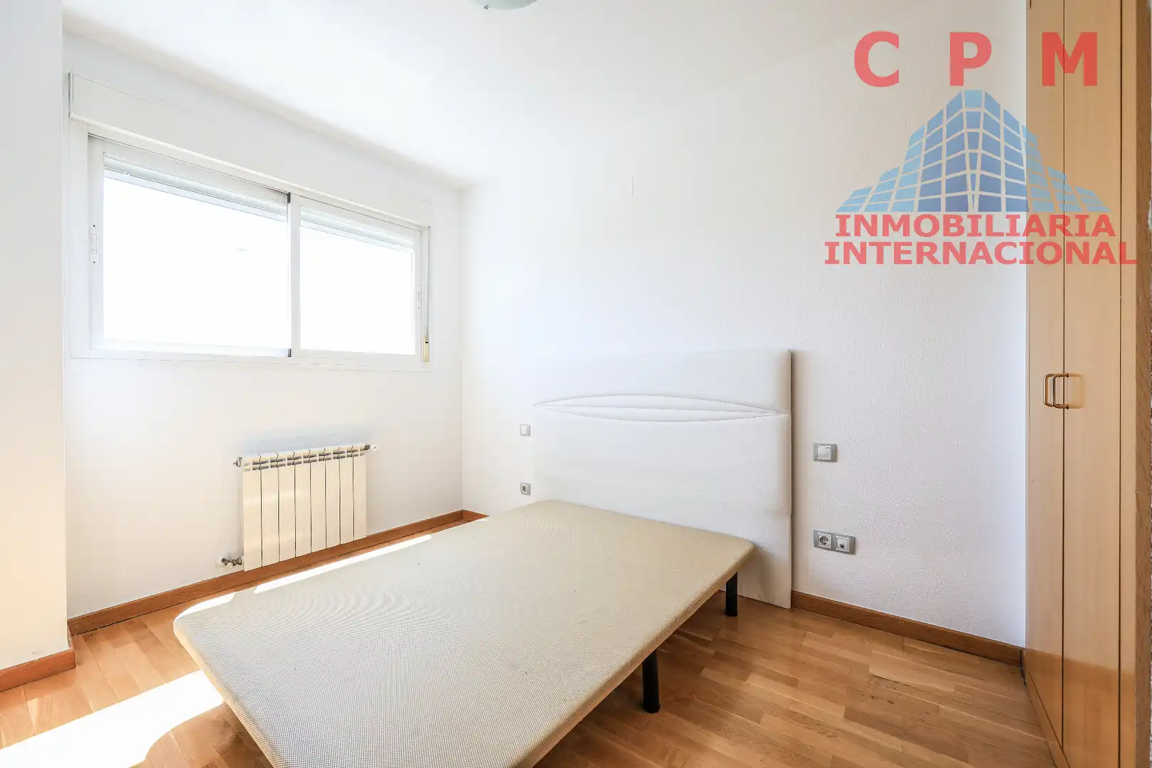 Bedroom of Flat for rent in Madrid  with Air Conditioner, Heating and Parquet flooring