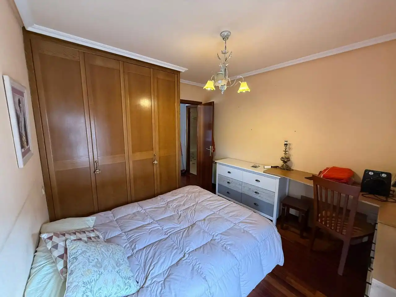 Habitación de Piso en venta en Castro-Urdiales con Calefacción, Parquet y Piscina comunitaria