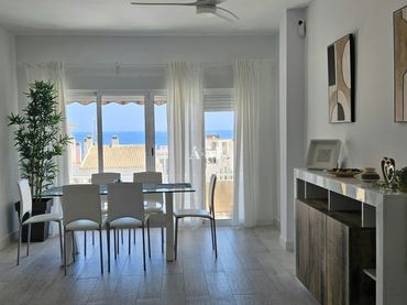 Maison mitoyenne avec balcon à louer à Los Arenales del Sol