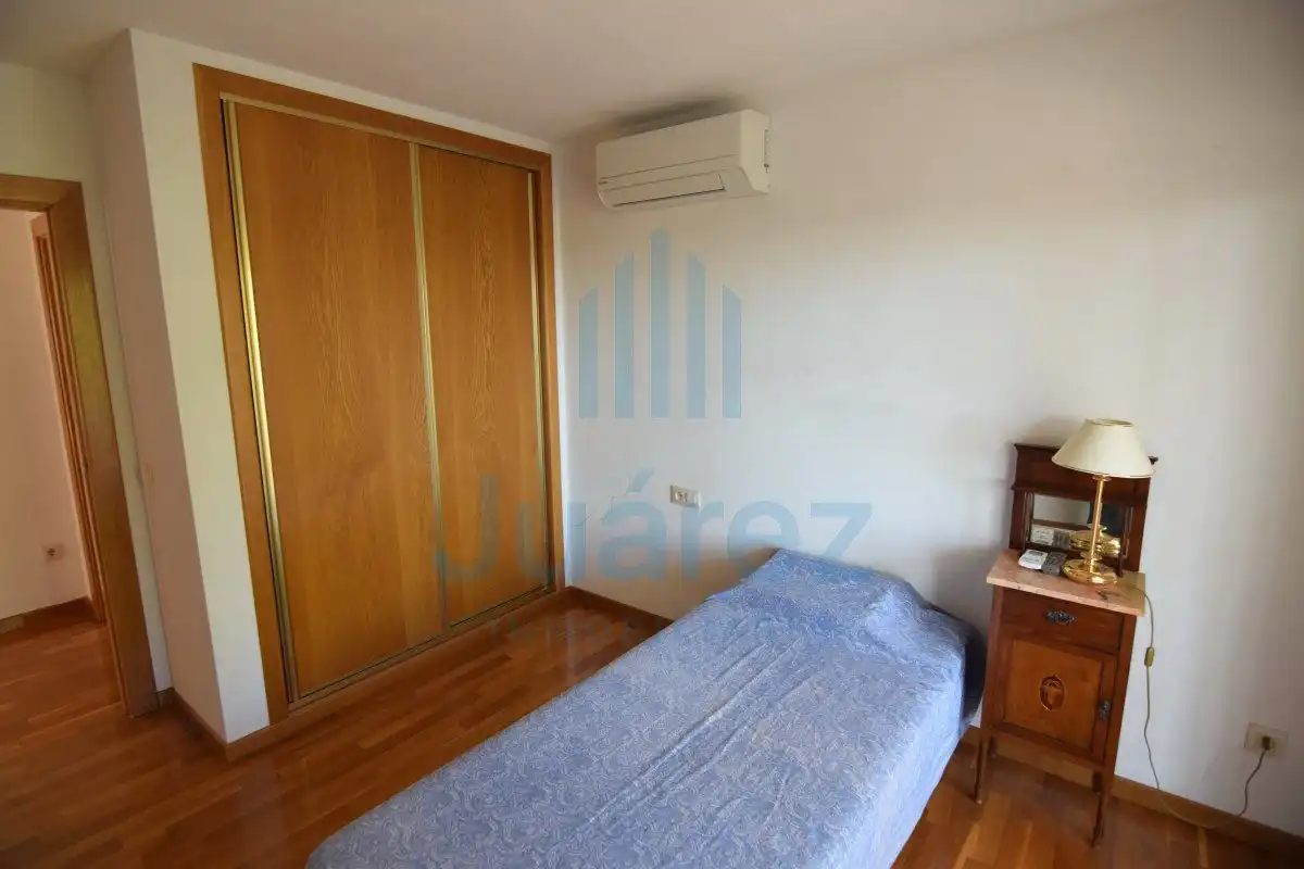 Bedroom of Houses for sale in Mutxamel  with Air Conditioner, Heating and Parquet flooring
