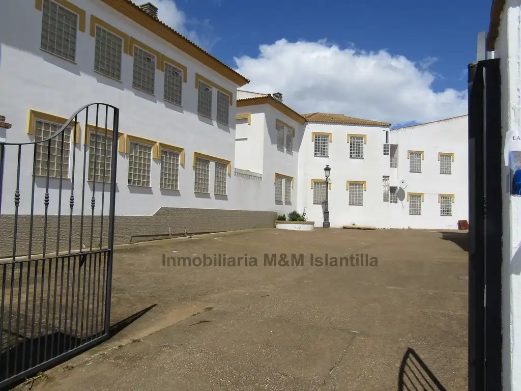 Vista exterior de Piso en venta en Isla Cristina con Aire acondicionado, Terraza y Amueblado