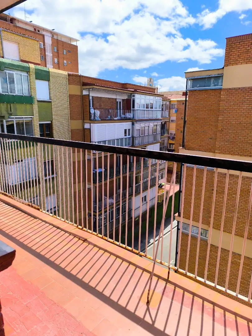 Balcony of Flat for sale in Palencia  with Heating, Parquet flooring and Terrace