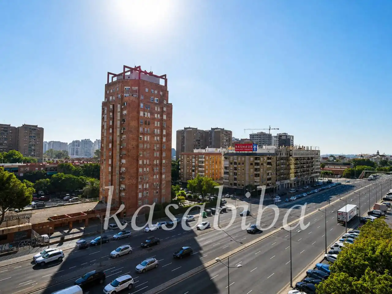 Vista exterior de Pis en venda en Valencia amb Balcó