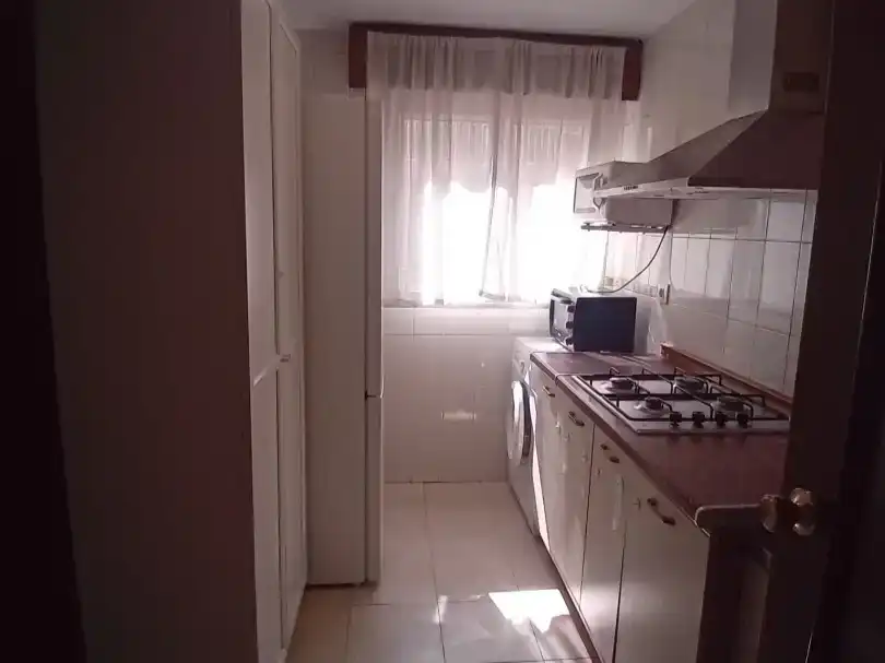 Küche von Wohnung zur Miete in  Jaén Capital mit Klimaanlage, Terrasse und Schwimmbad