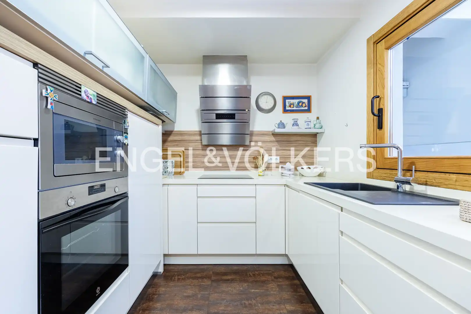 Kitchen of Apartments for rent in Vigo   with Heating, Private garden and Terrace