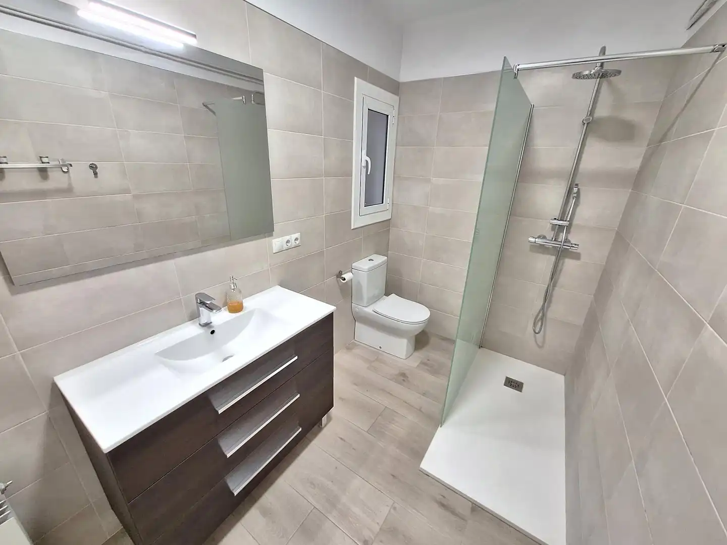 Flat for rent in El Poble Sec