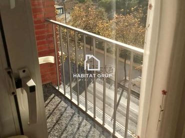 Flat with lift for sale in Ponent