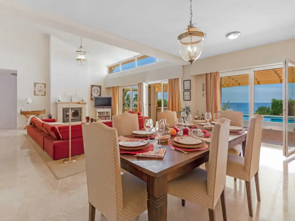 Houses for sale in Avenida Europa, Poble Nou - Montiboli
