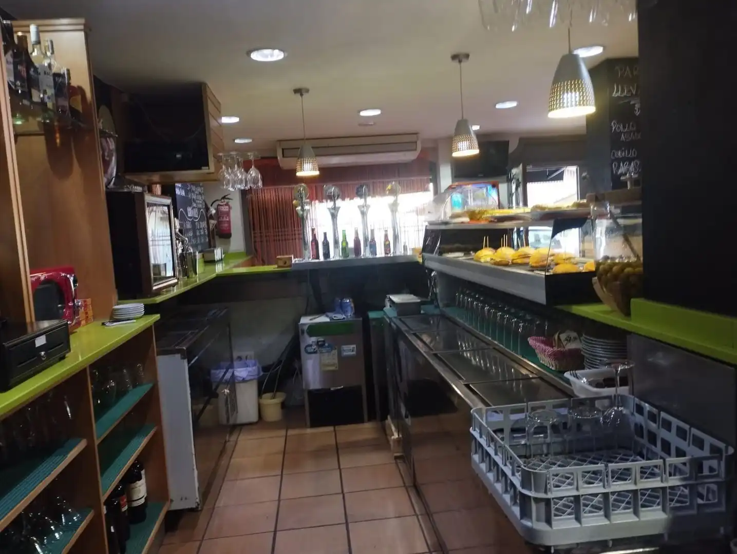 Local comercial en venta en Antonio Trueba, imagen 2