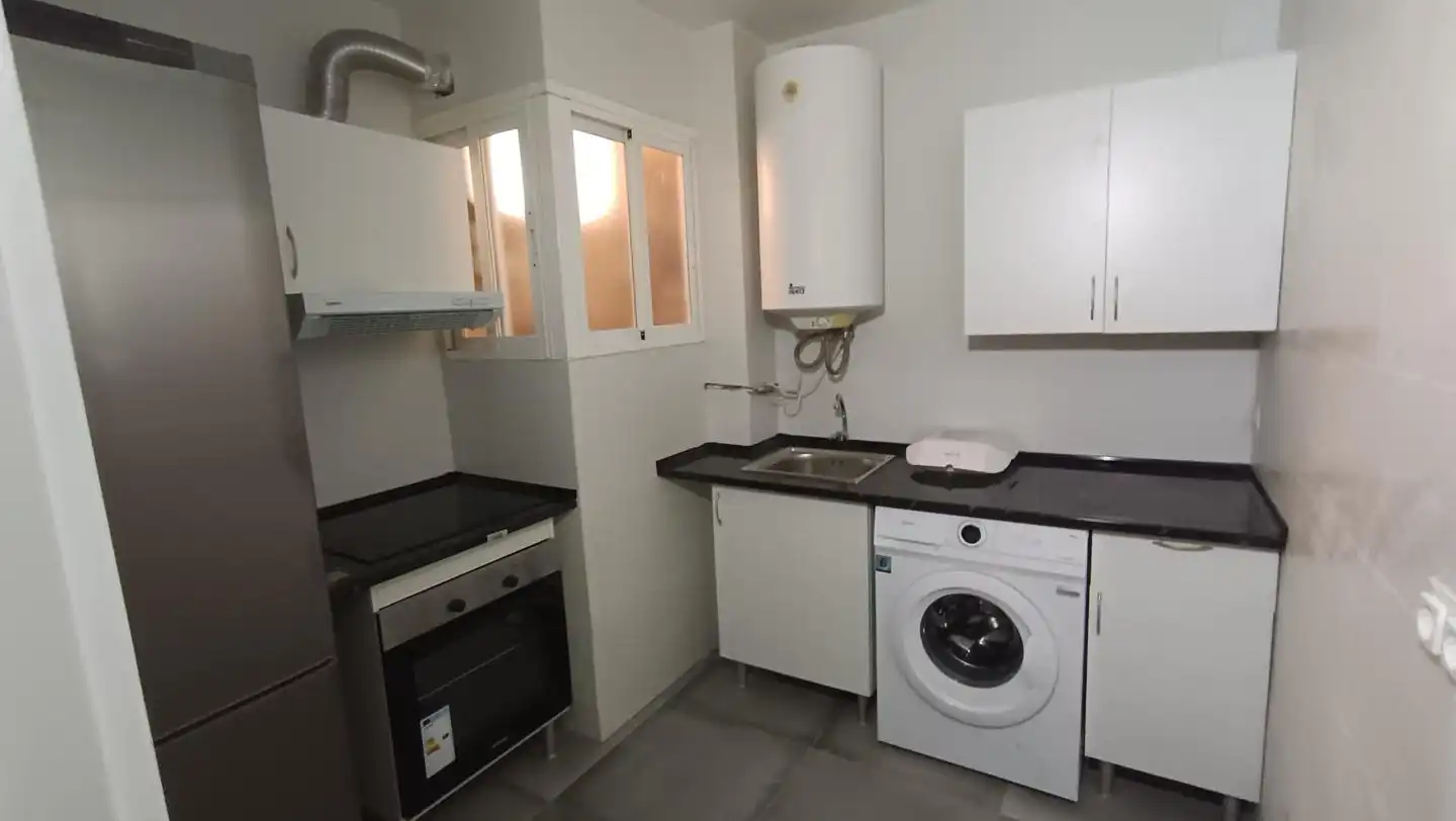 Cocina de Planta baja en venta en Madrid con Calefacción y Terraza