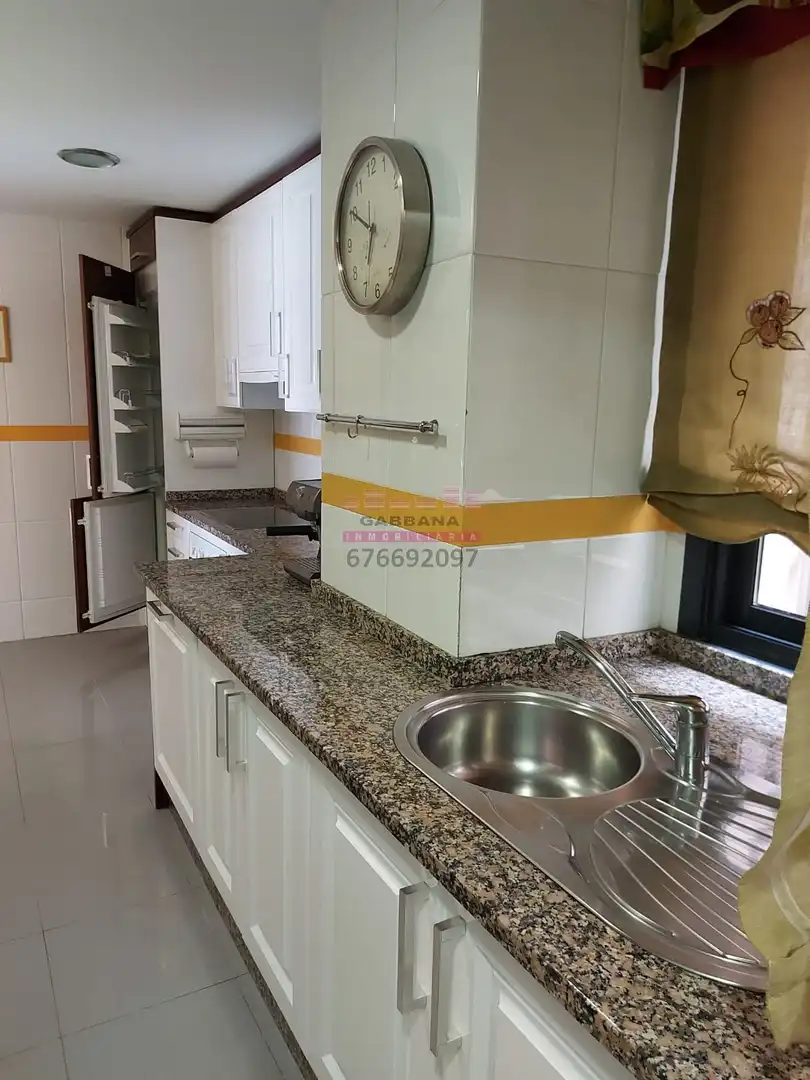 Piso de alquiler en Vigo , Pontevedra