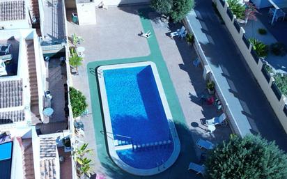 Piscina de Casa o xalet en venda en Polop amb Terrassa i Piscina comunitària