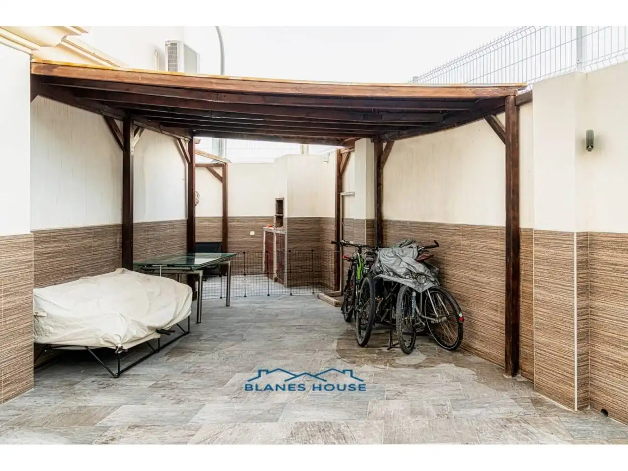 Terrassa de Casa adosada en venda en Huércal de Almería amb Aire condicionat, Jardí privat i Moblat