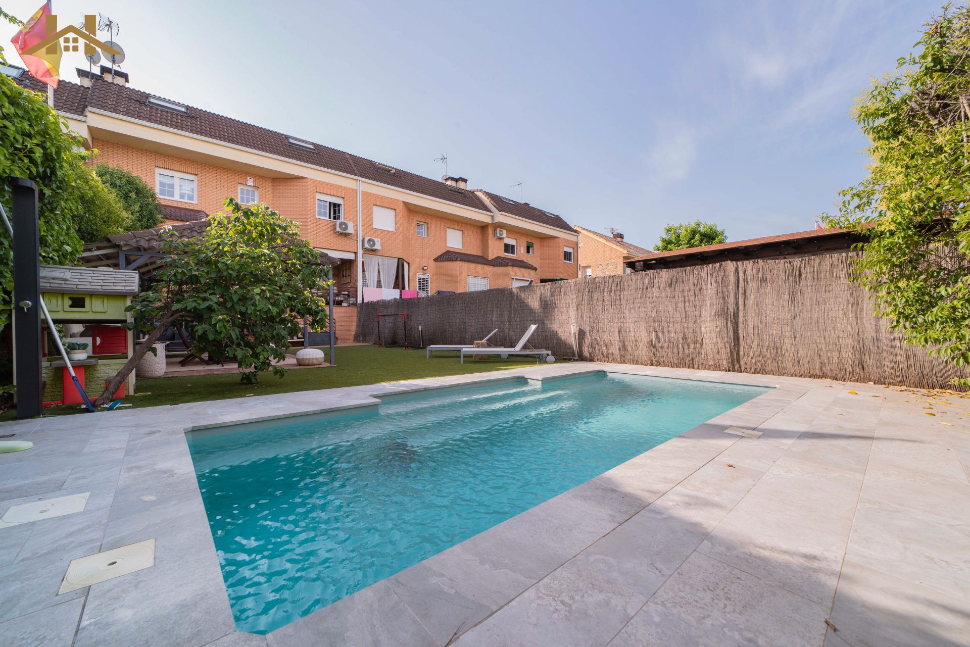 Swimming pool of Single-family semi-detached for sale in Villanueva de la Cañada  with Air Conditioner, Heating and Internet